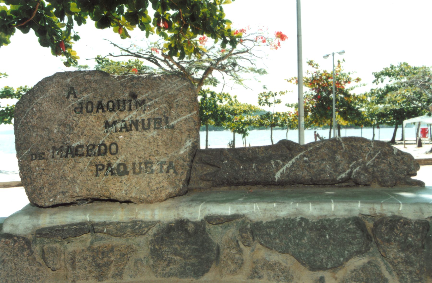 Herma de Joaquim Manuel de Macedo